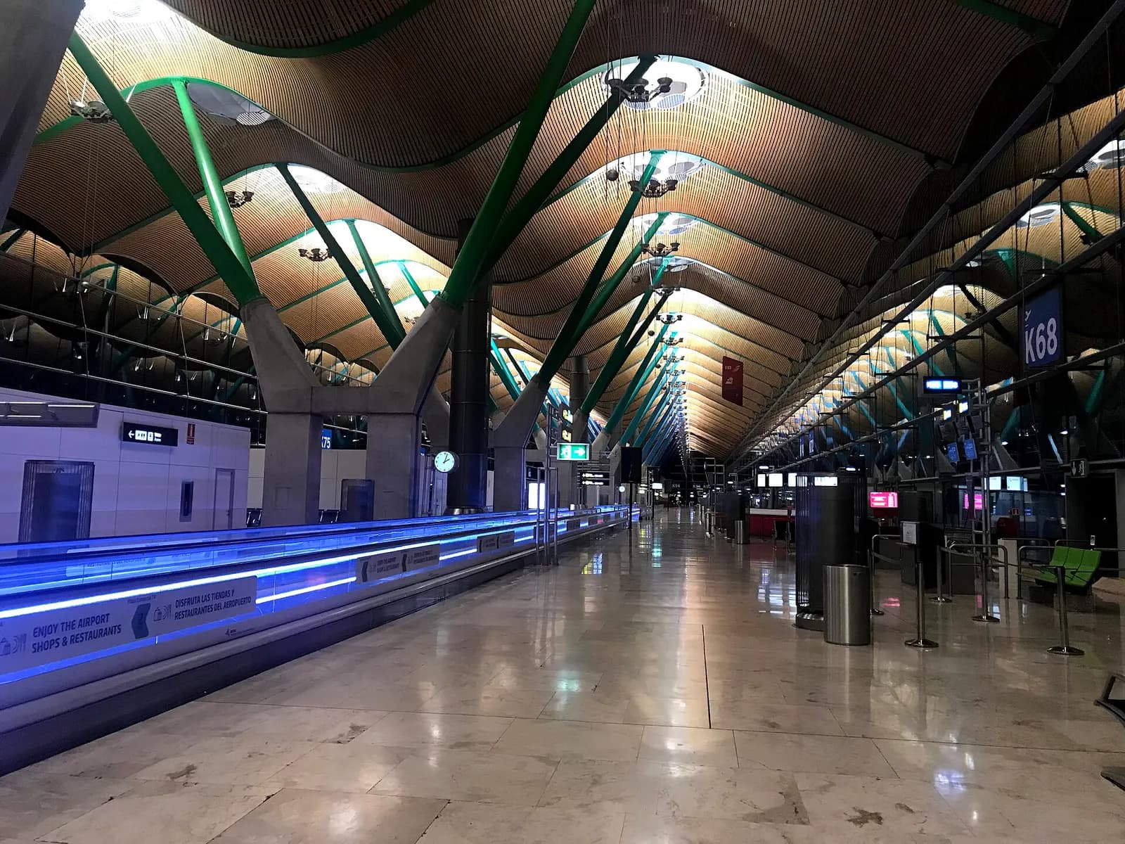 Moving walkway by Johnson